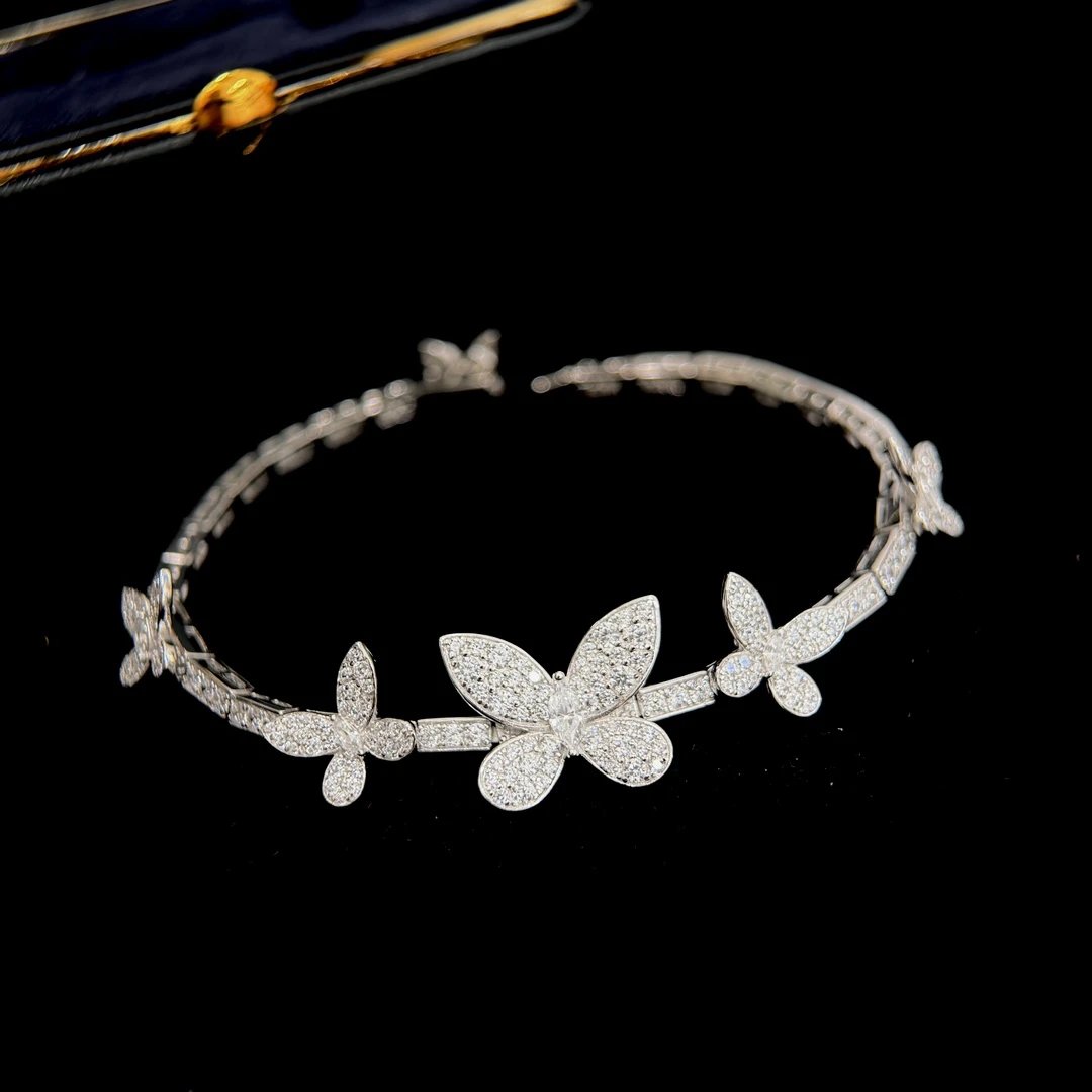 Gr*aff Butterfly Diamond Bracelet